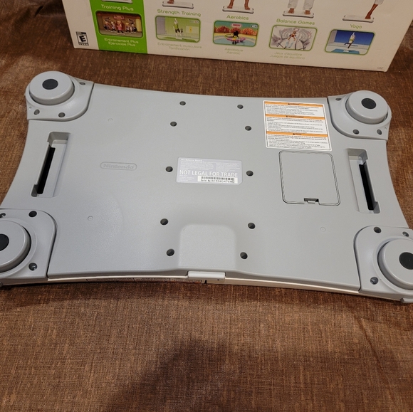 Nintendo Wii Fit Plus Balance Board RVL-021 Tested No Game Included With Box - Picture 5 of 7